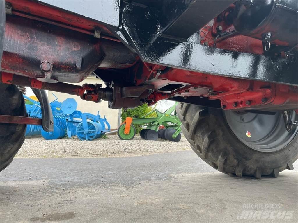 Belarus MTS 82 + FL Traktorok