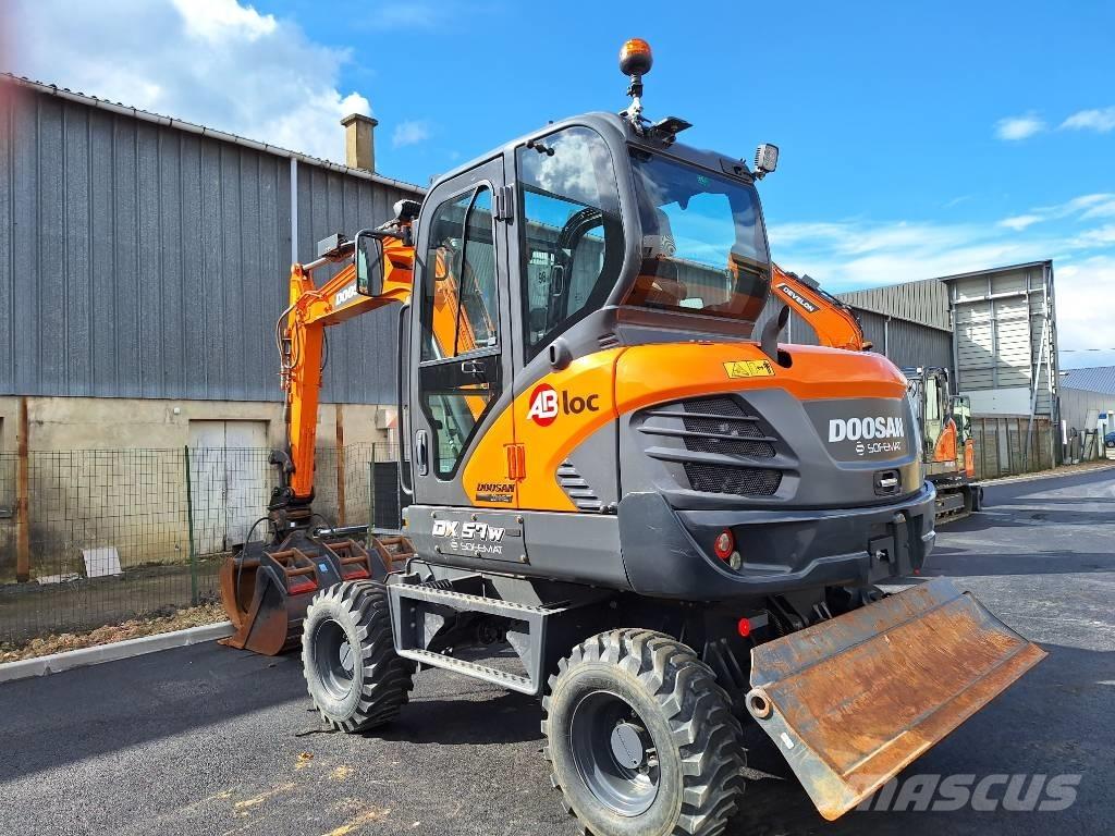 Doosan DX 57 W Gumikerekes kotrók