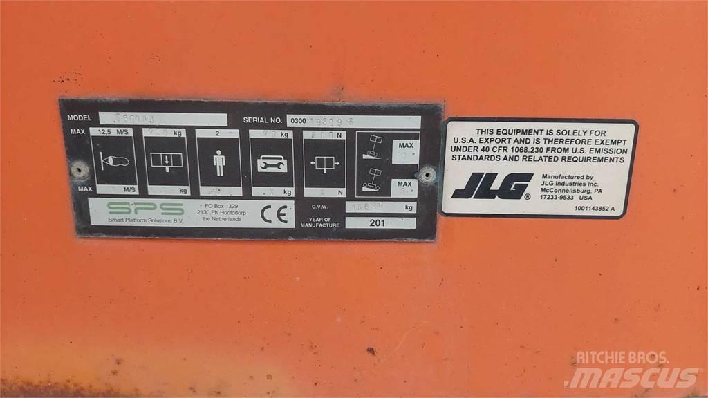 JLG E800AJ Karos emelők