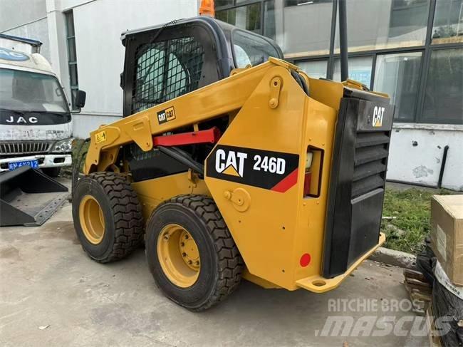 CAT 246 D Kompaktrakodók