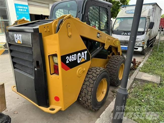 CAT 246 D Kompaktrakodók