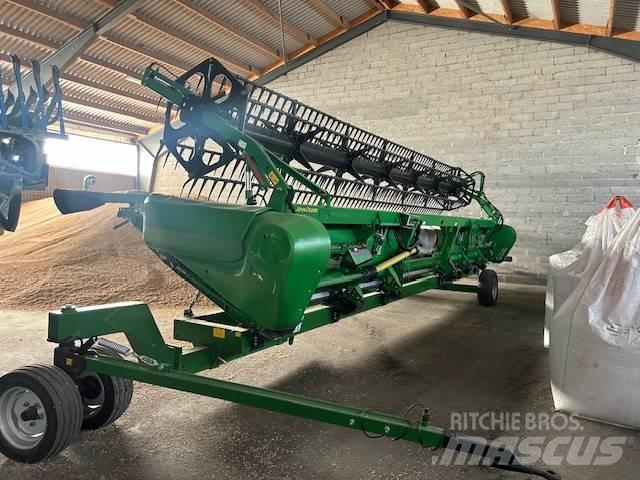 John Deere S 670 i Kombájnok