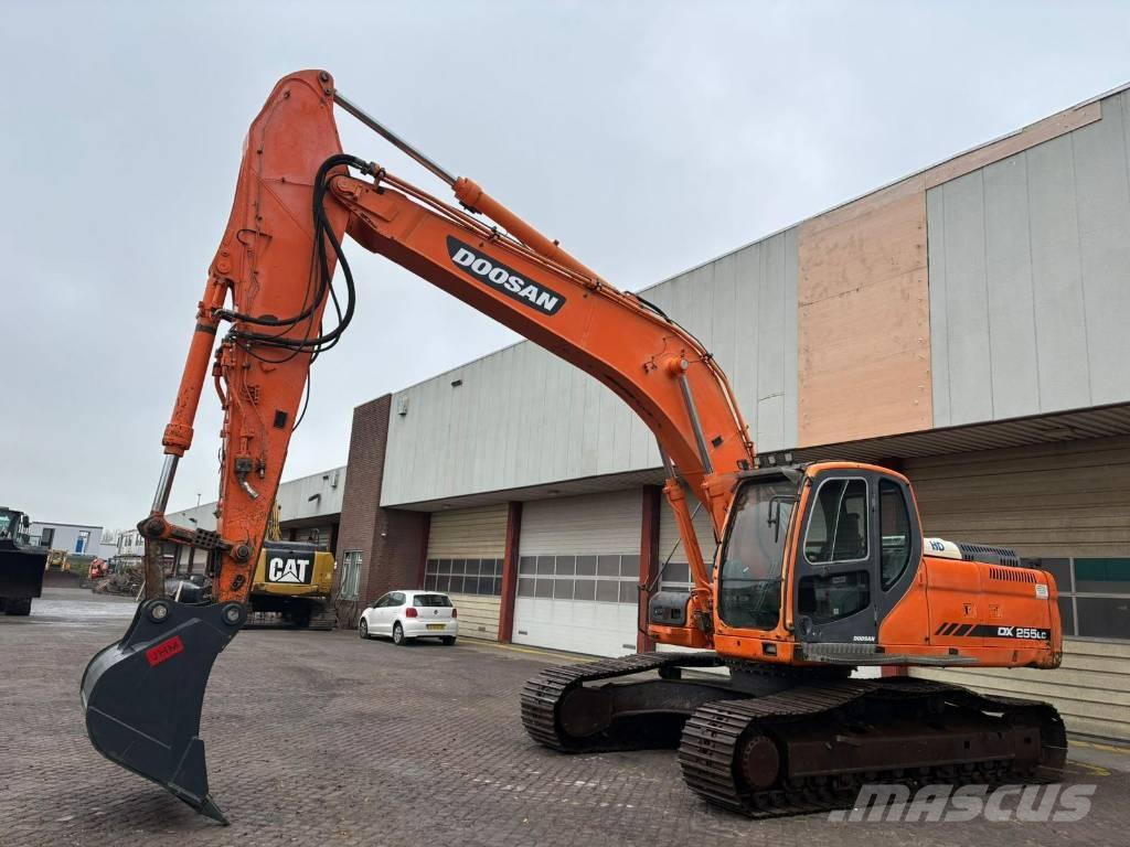 Doosan DX 255 LC Lánctalpas kotrók