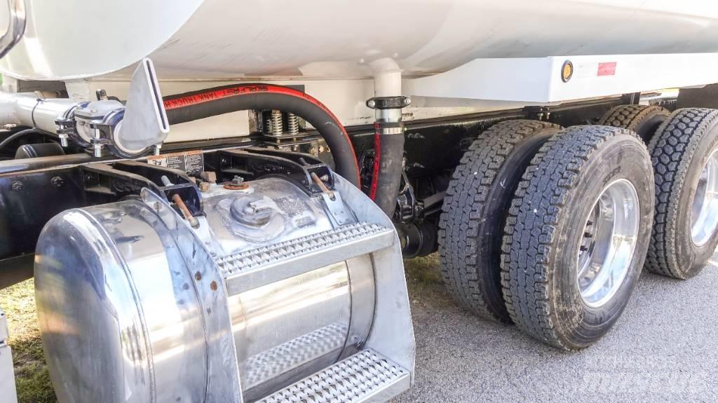 Peterbilt 579 Vízszállító teherautók