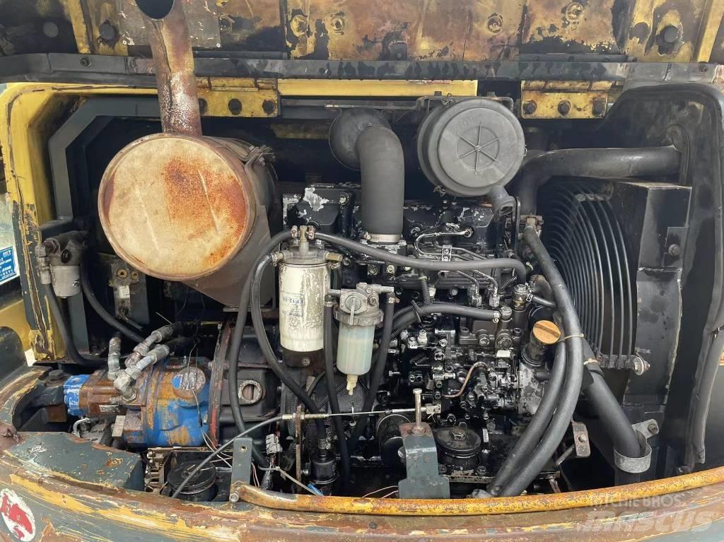 Hyundai R60-9 Lánctalpas kotrók