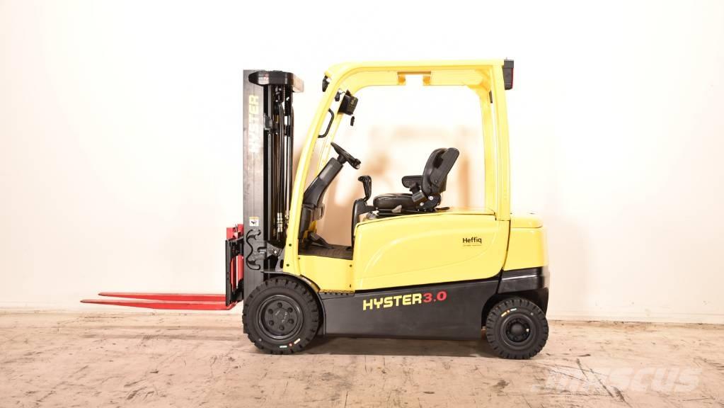 Hyster J3.0XN Elektromos targoncák