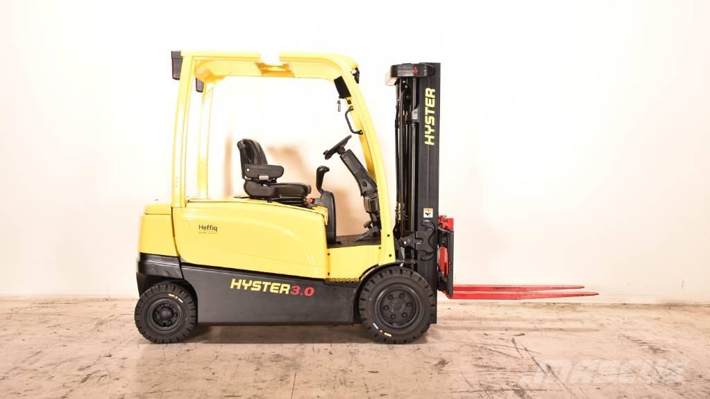 Hyster J3.0XN Elektromos targoncák
