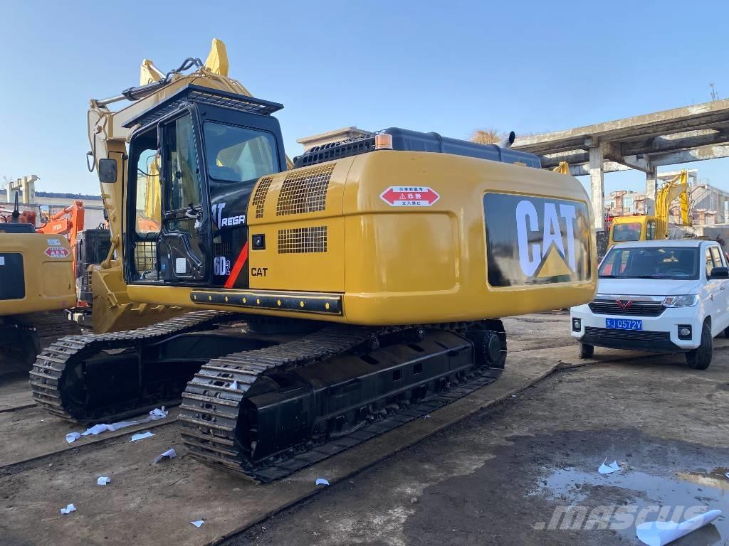 CAT 326D2L Lánctalpas kotrók