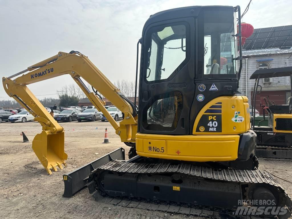 Komatsu 40MR Lánctalpas kotrók