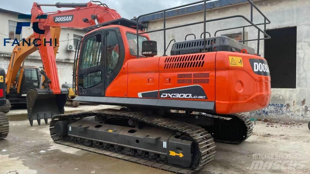 Doosan DX 300 LC Közepes (midi) kotrók 7 t - 12 t
