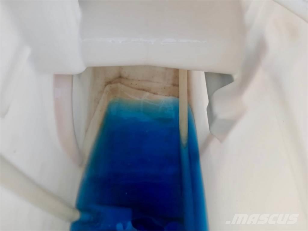 Holder IS 41 Vontatott trágyaszórók