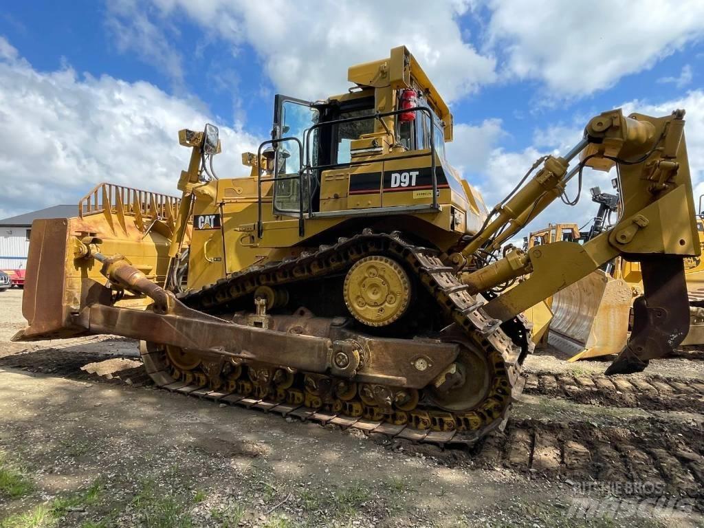 CAT D 9 T lánctalpas dózerek