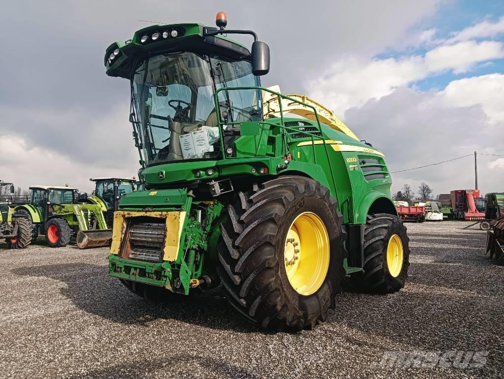 John Deere 8800 Önjáró szecskázók