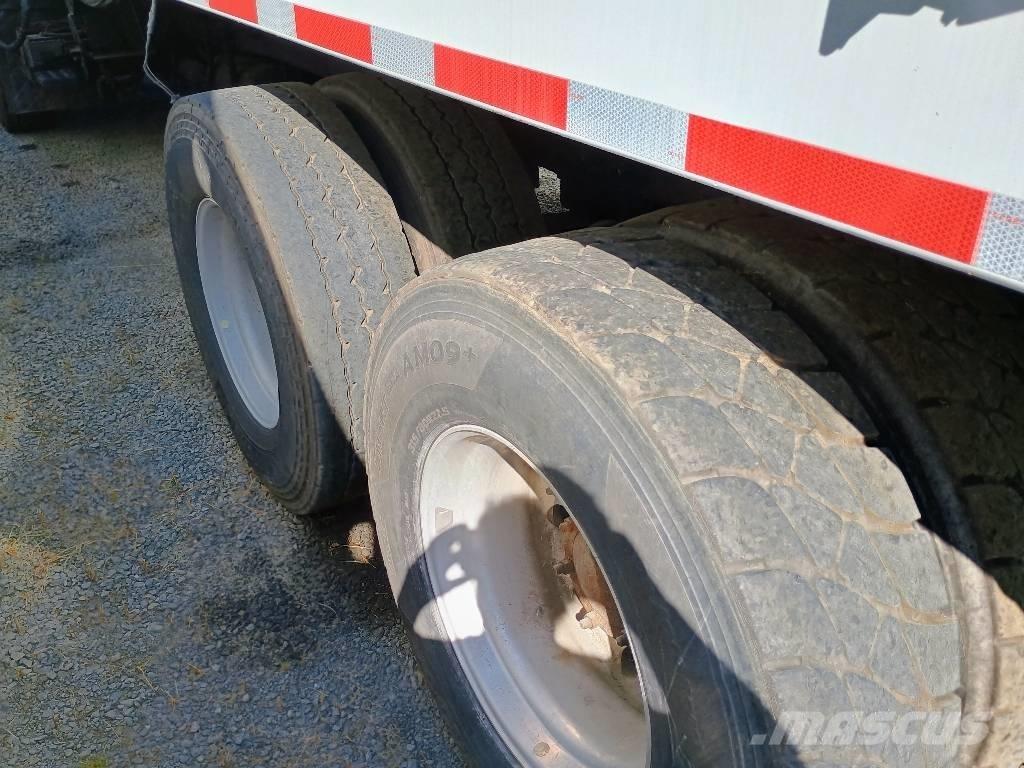 Mack MRU 613 Hulladék szállítók