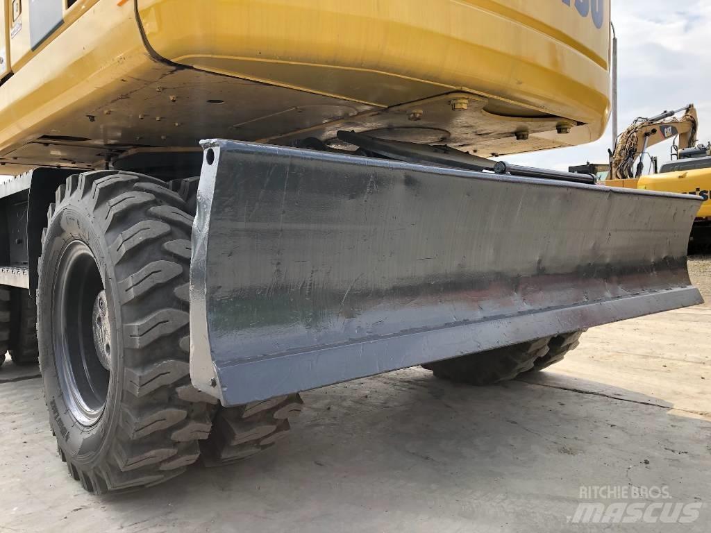 Komatsu PW160-8 Gumikerekes kotrók