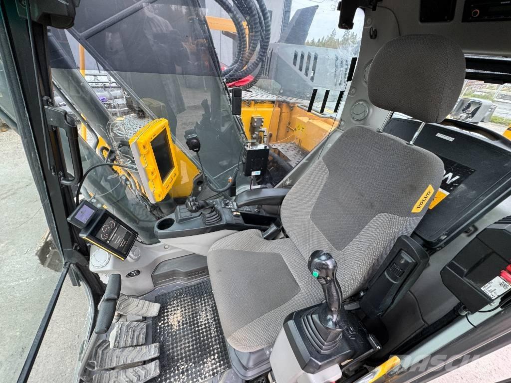 Volvo ECR 235 E Lánctalpas kotrók