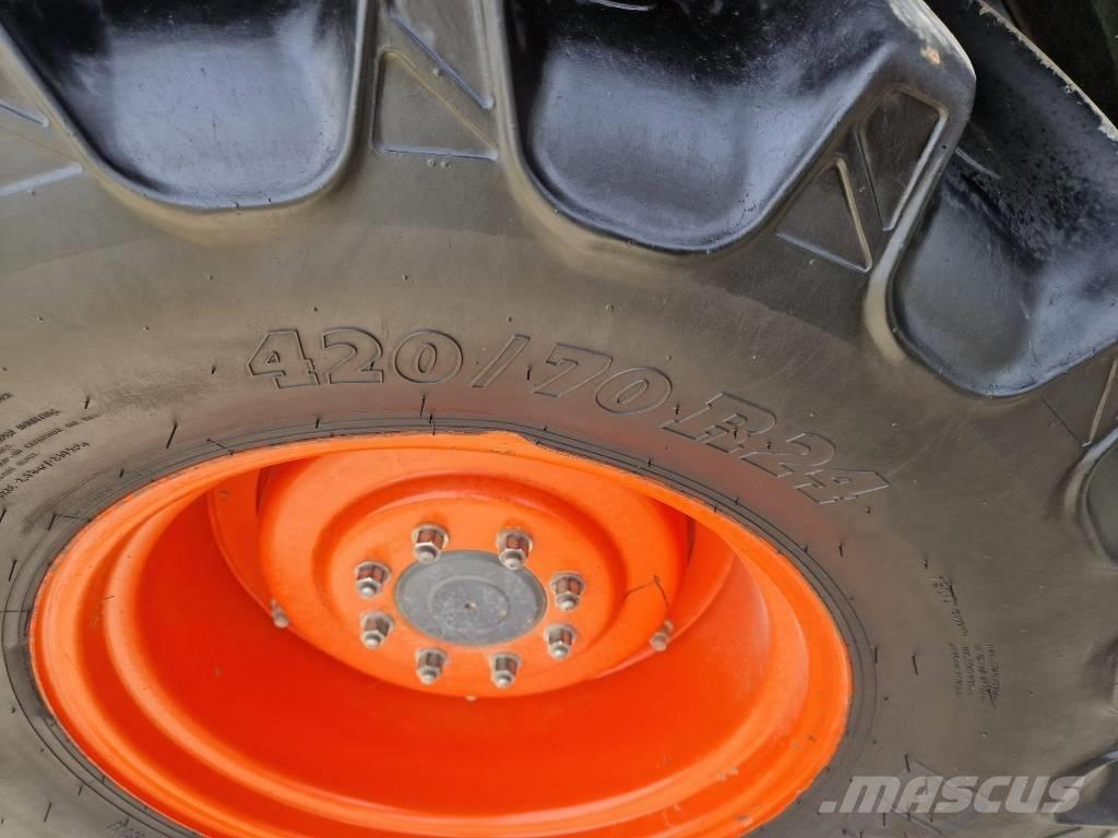Kubota M 135 GX Traktorok
