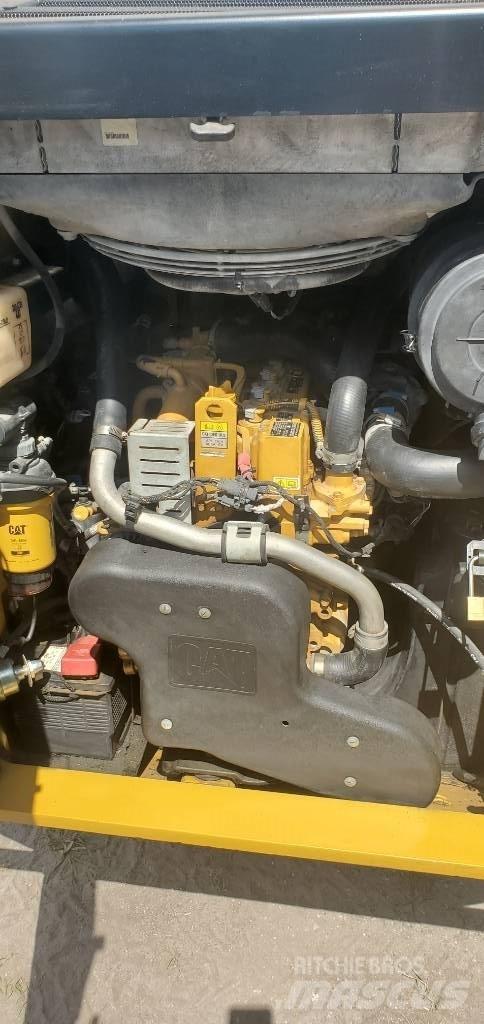 CAT 279 D Kompaktrakodók
