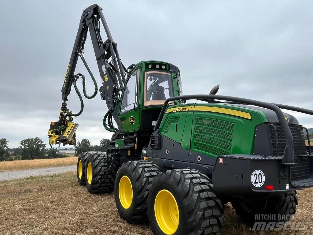 John Deere 1170G Betakarítók