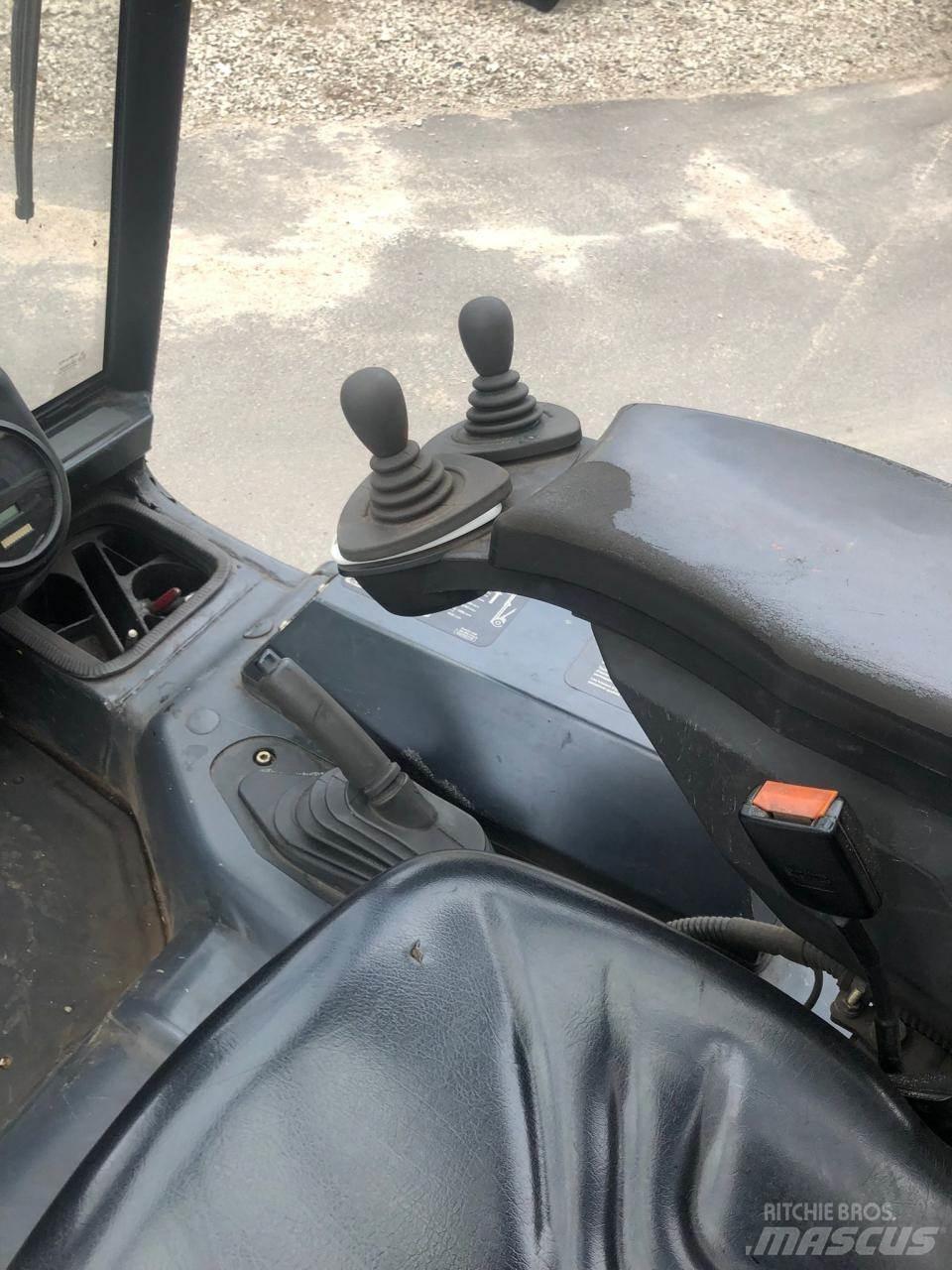 Linde E 25 Elektromos targoncák