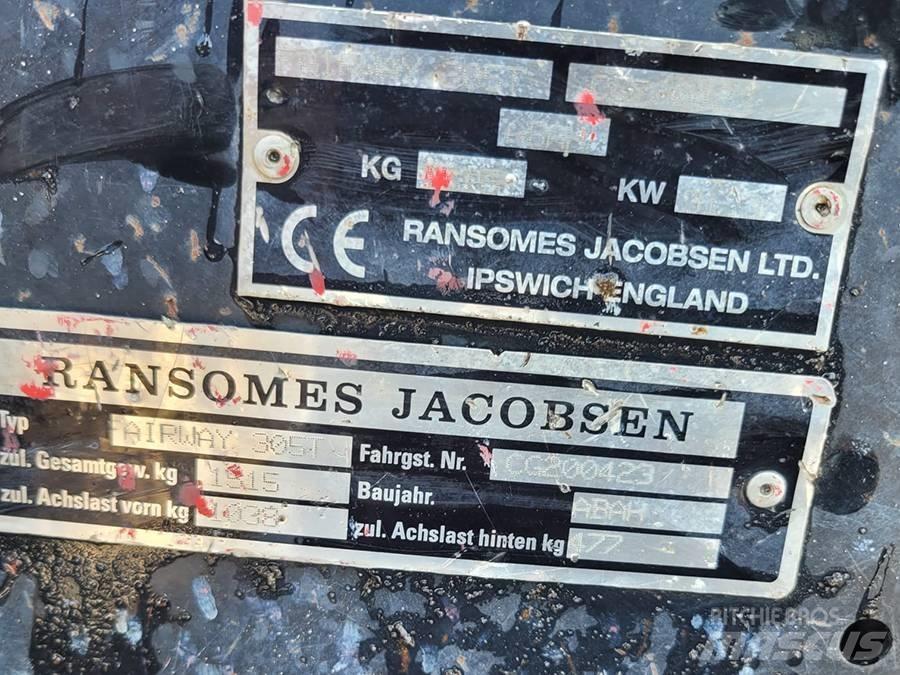 Jacobsen 305 Vontatott pázsitnyírók