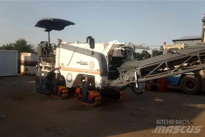 Wirtgen W100F Egyéb