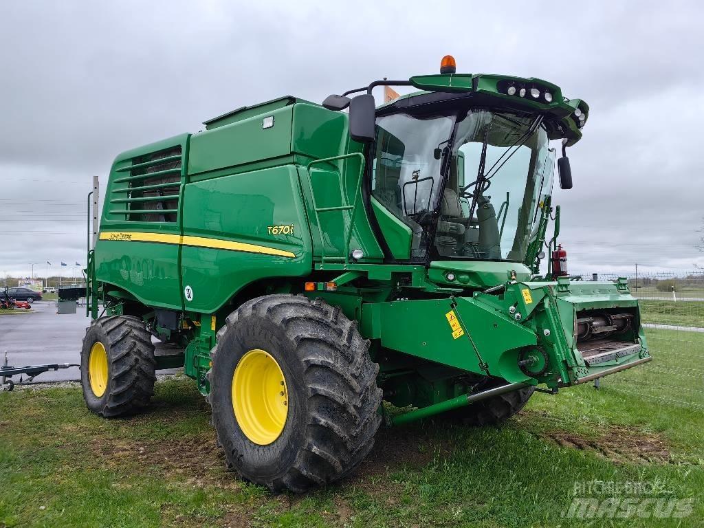John Deere T 670 i Kombájnok