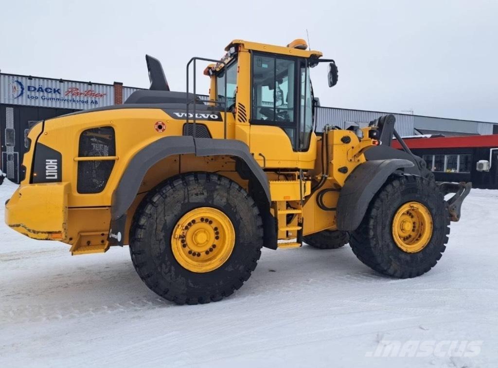 Volvo L 110 Gumikerekes homlokrakodók