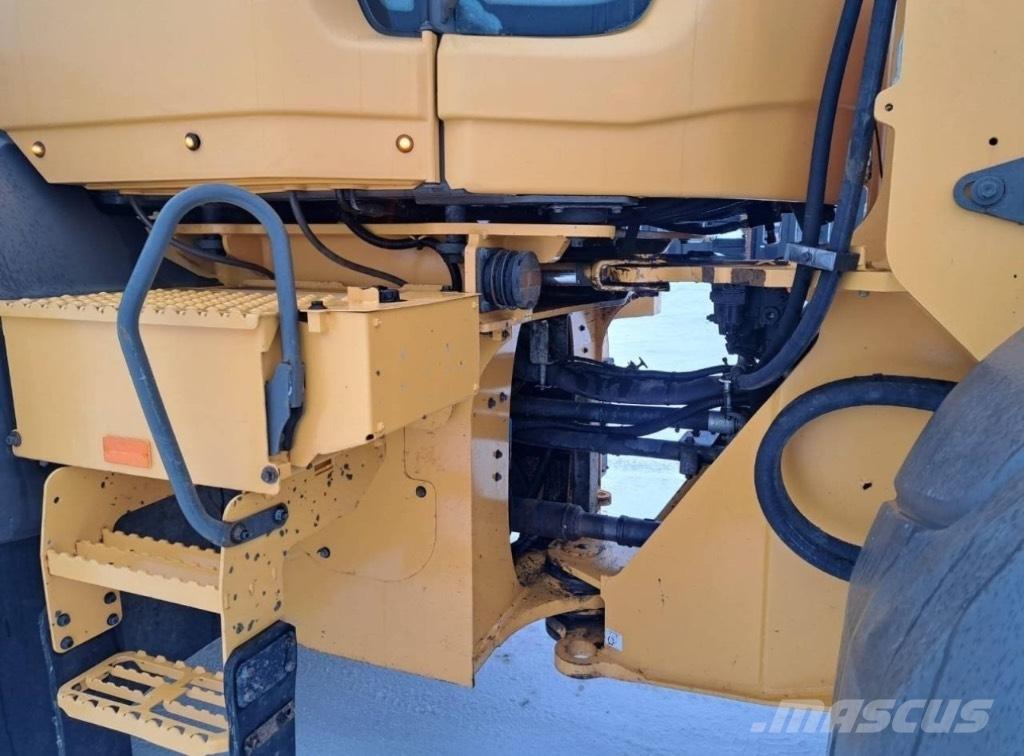 Volvo L 110 Gumikerekes homlokrakodók