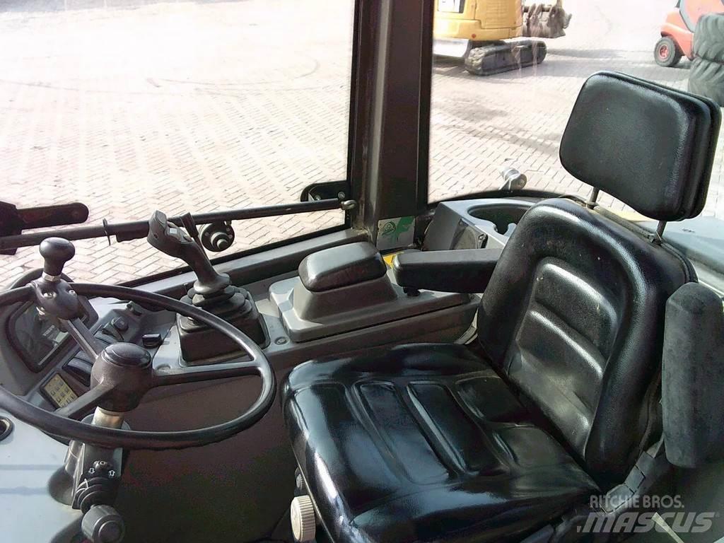 Volvo L25B Gumikerekes homlokrakodók