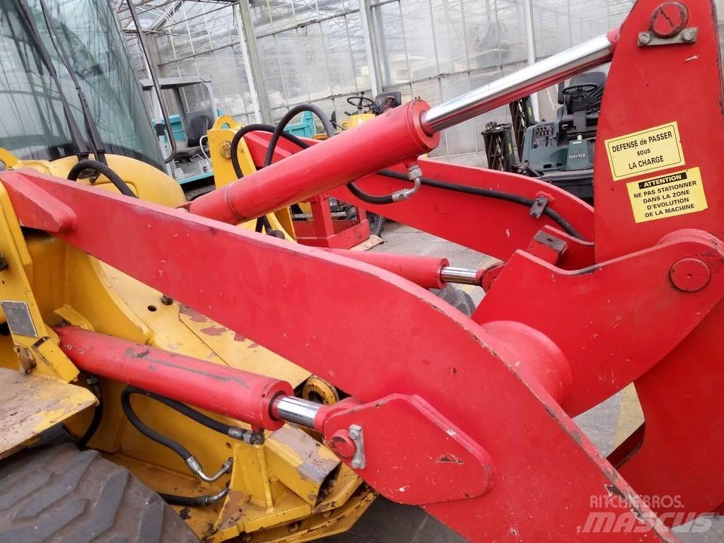 Volvo L30 Gumikerekes homlokrakodók