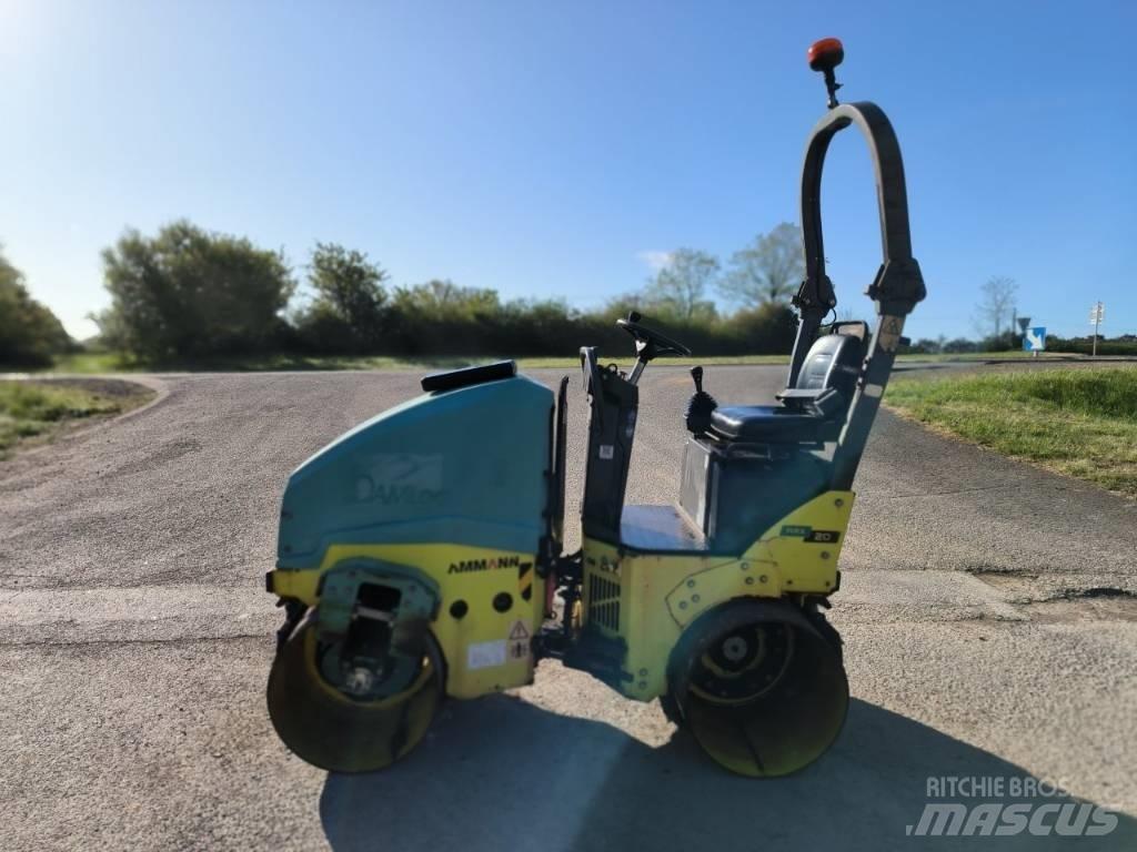 Ammann ARX 20 Ikerdobos hengerek