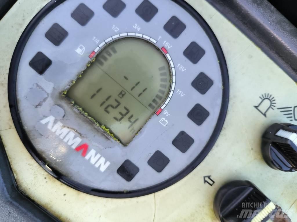 Ammann ARX 20 Ikerdobos hengerek