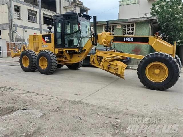 CAT 140 K Gréderek