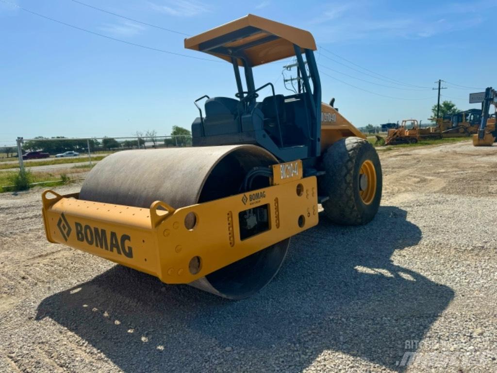 Bomag BW 211 D-40 Kombinált hengerek