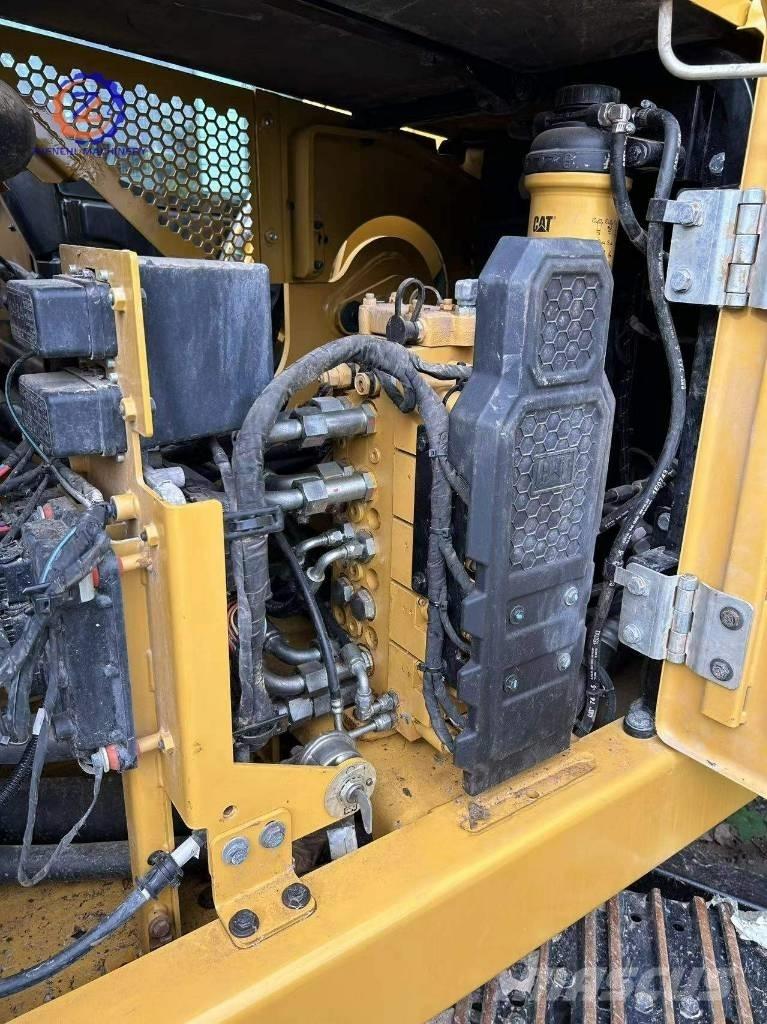 CAT 307.5 Mini kotrók < 7t