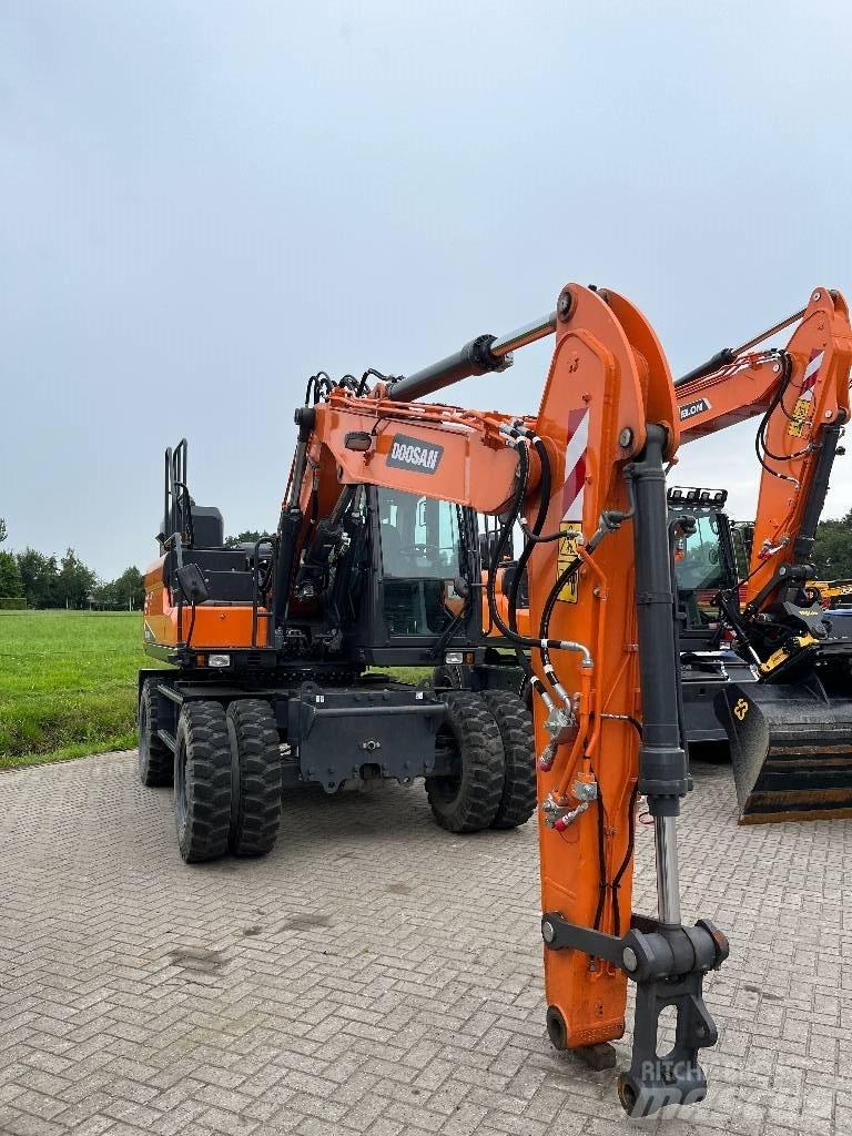 Develon DX140W-7 Gumikerekes kotrók