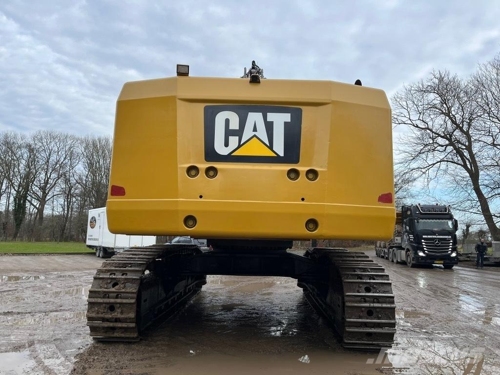 CAT 374 F L Lánctalpas kotrók