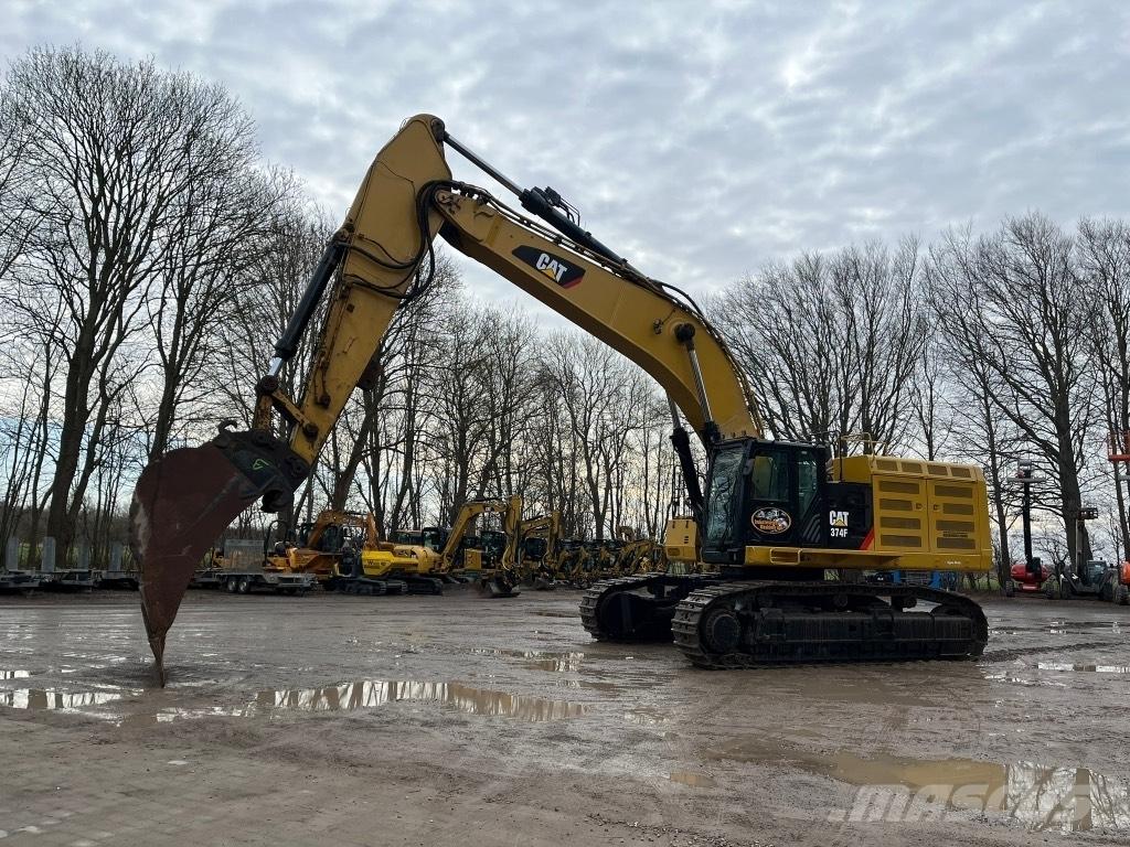 CAT 374 F L Lánctalpas kotrók