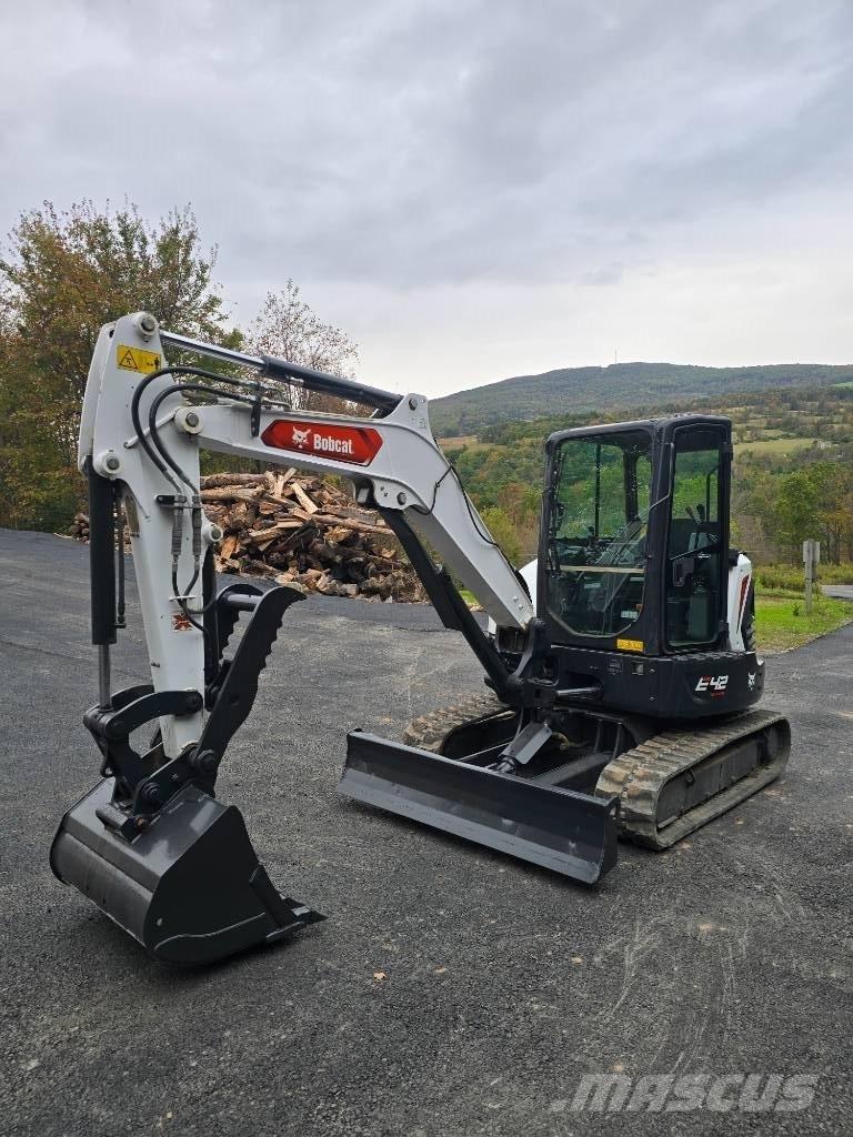 Bobcat E 42 Mini kotrók < 7t