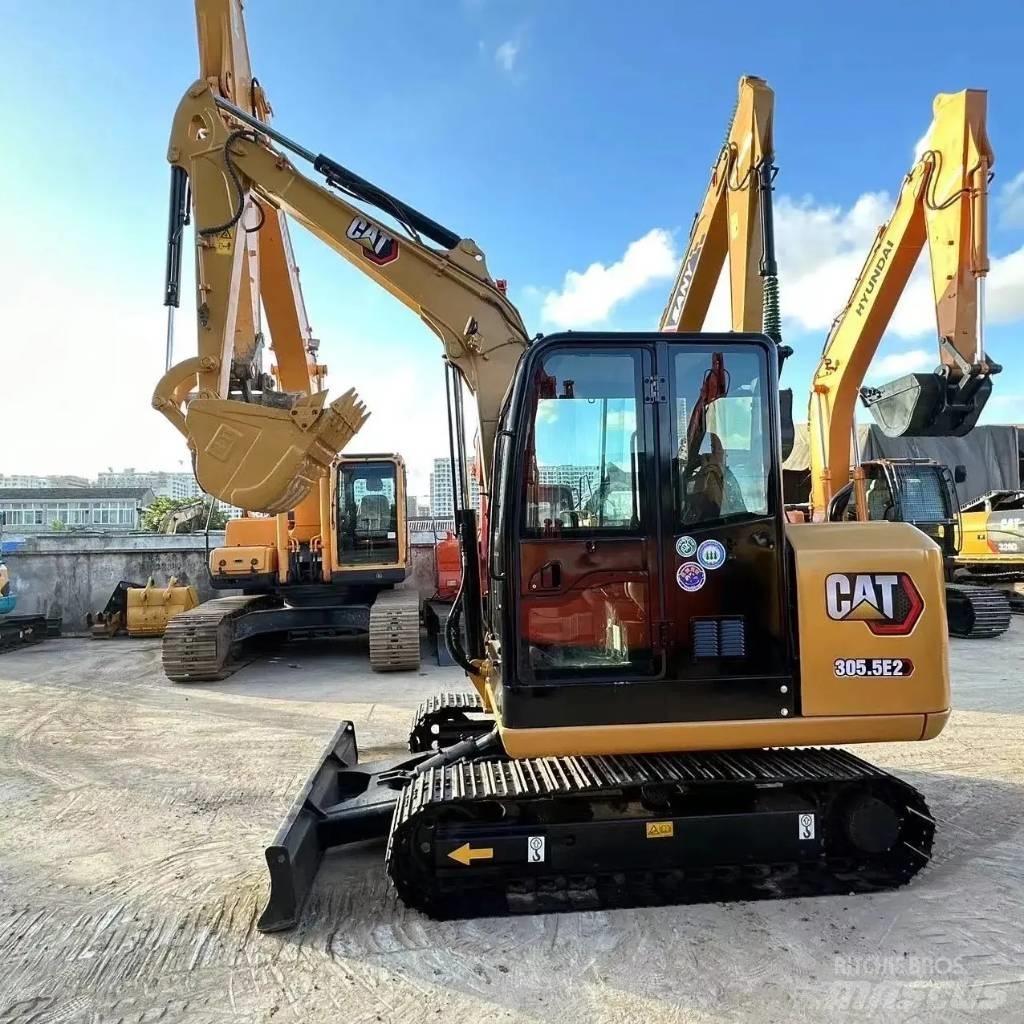 CAT 305.5 Mini kotrók < 7t