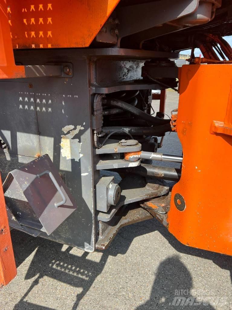 Doosan dl 300 Gumikerekes homlokrakodók