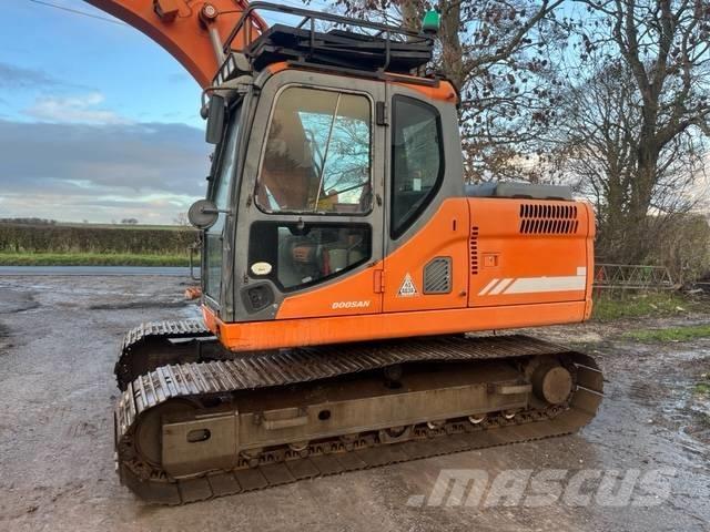 Doosan DX 140 LC Lánctalpas kotrók