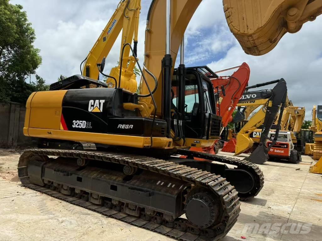 CAT 325 D L Lánctalpas kotrók