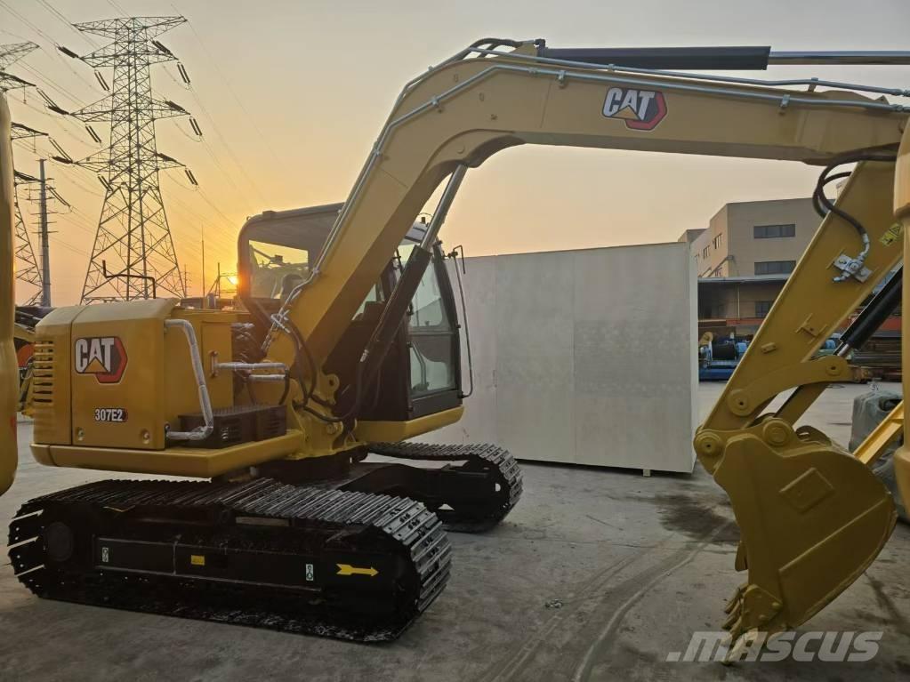 CAT 307 B Mini kotrók < 7t