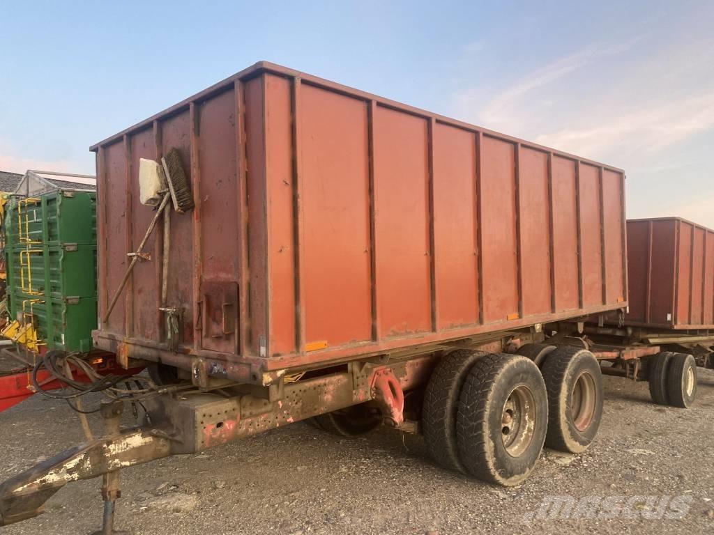 Scania vogntræk Billenő Mezőgazdasági pótkocsik