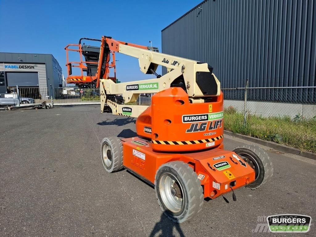 JLG E450 AJ Karos emelők