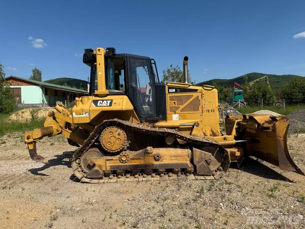 CAT D6N XL lánctalpas dózerek