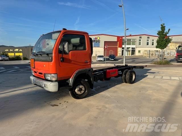 Nissan Cabstar E Transporterek