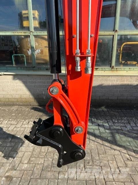 Kubota KX 080-4 Közepes (midi) kotrók 7 t - 12 t